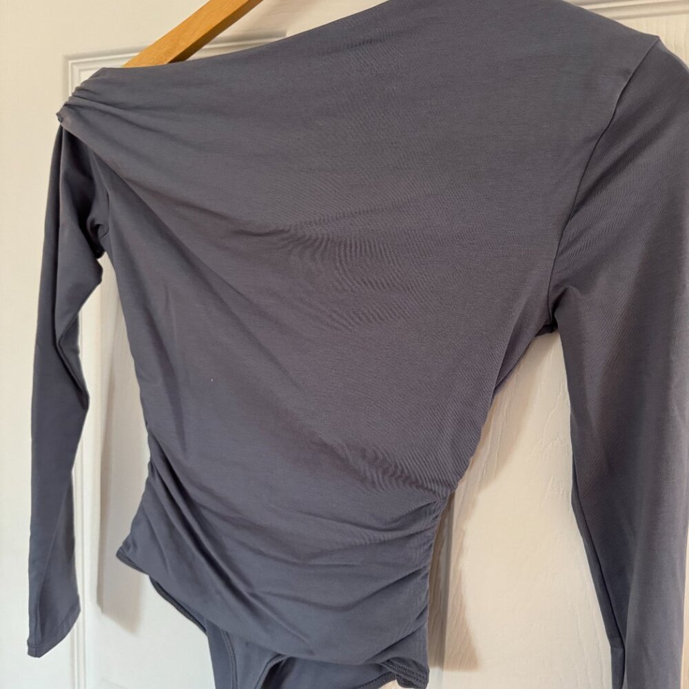Abercrombie & Fitch Blue Draped Asymmetrical Long Sleeve Thong Bodysuit XXS - Picture 8 of 8